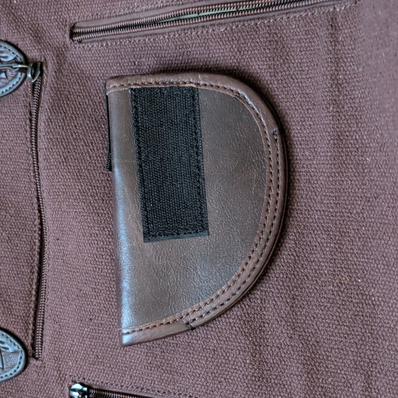 Ariat Conceal Carry Leather/Wool Brynlee Red Aztec Top Snap Tote - Picture 7 of 15